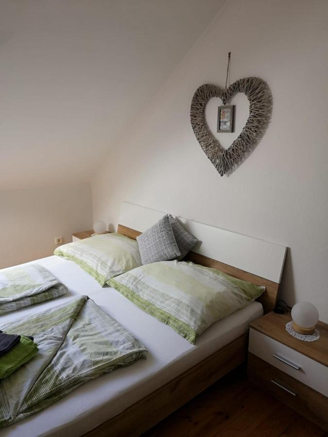 Privatzimmer Helga Haselberger Ybbs an der Donau Exterior foto