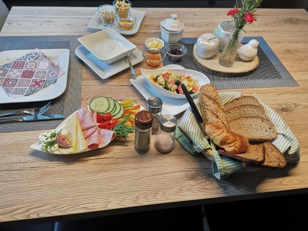 Privatzimmer Helga Haselberger Ybbs an der Donau Exterior foto